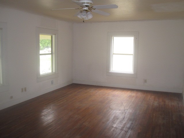 1104 Park Avenue Bonham TX 75418