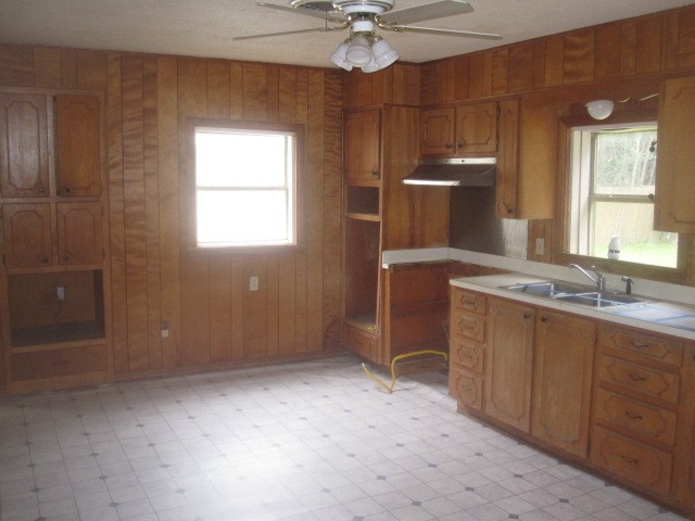 1104 Park Avenue Bonham TX 75418