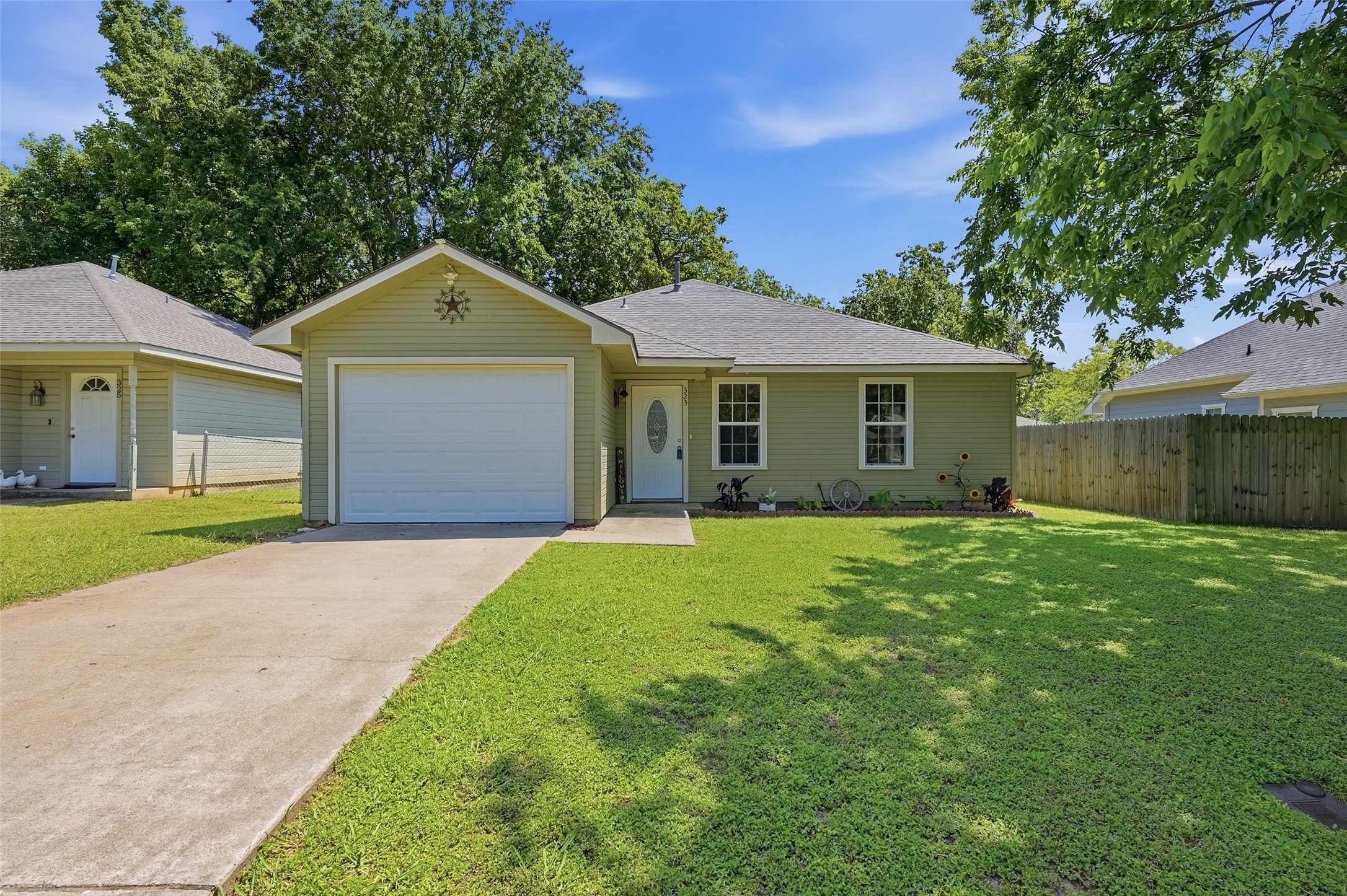 323 Texas Street Pottsboro TX 75076