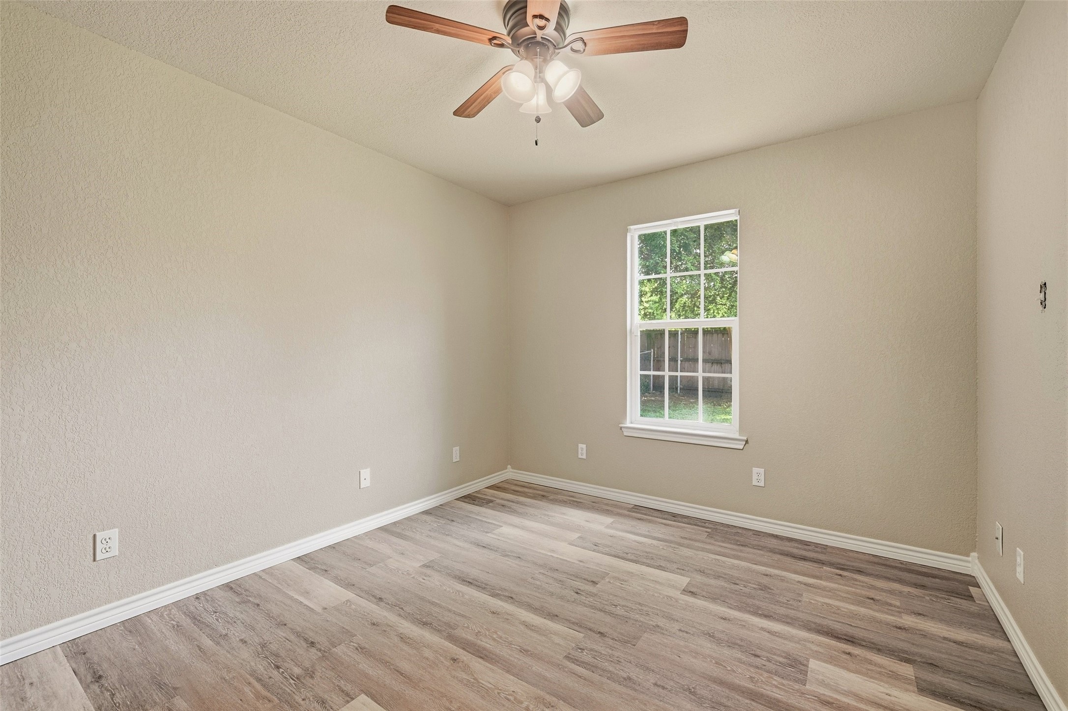 323 Texas Street Pottsboro TX 75076