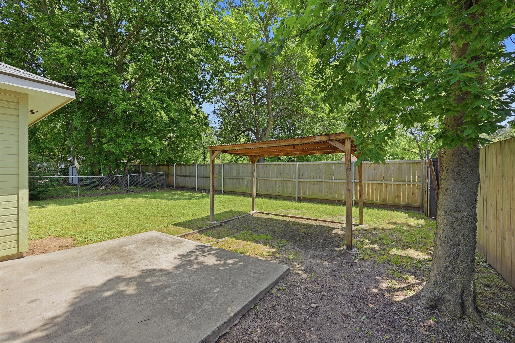 323 Texas Street Pottsboro TX 75076