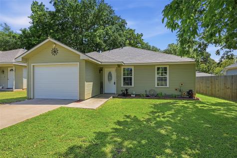 323 Texas Street Pottsboro TX 75076