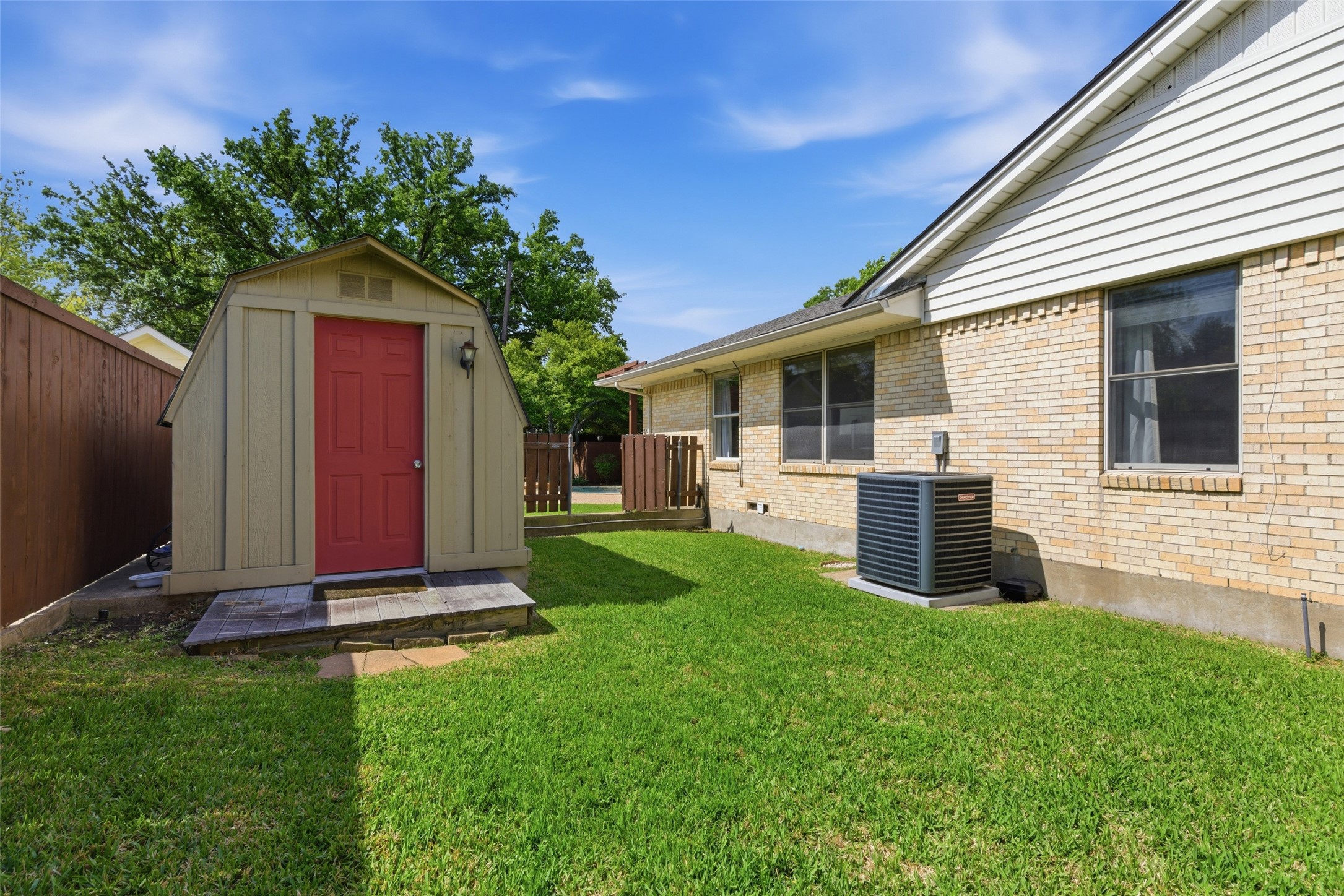 717 Ridgedale Drive Richardson TX 75080