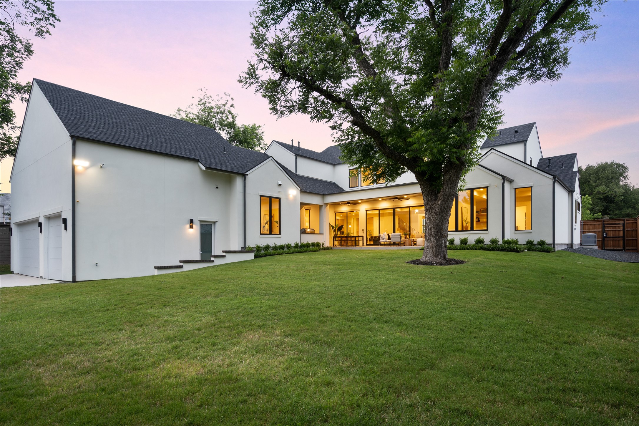 7522 Midbury Drive Dallas TX 75230