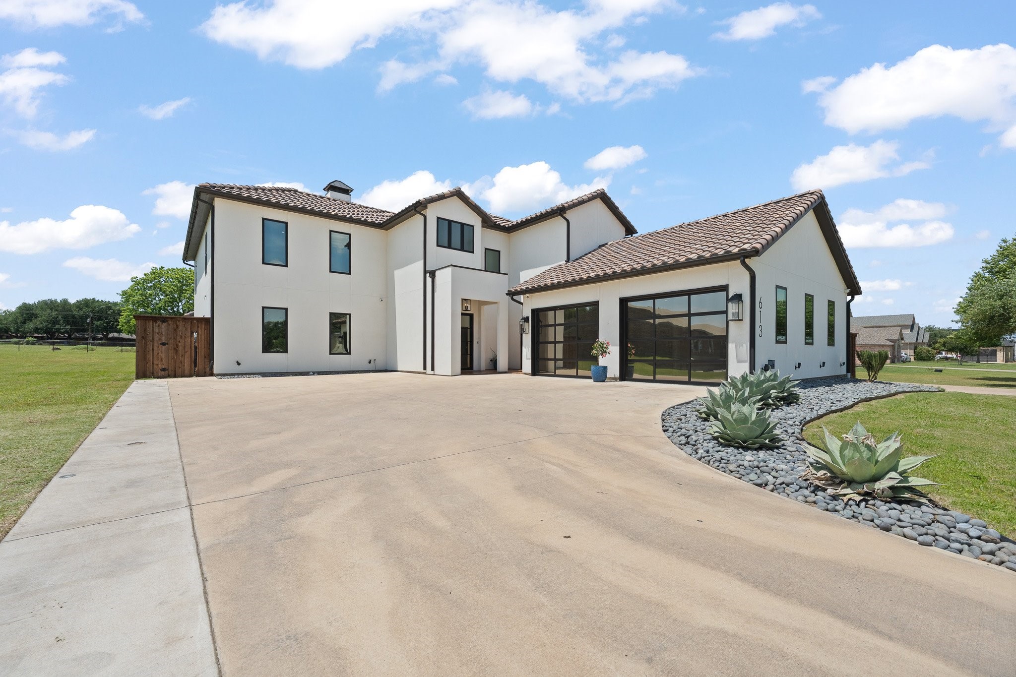 613 Wildcat Way Kennedale TX 76060