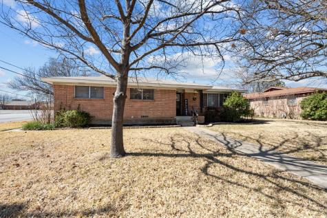 4601 Woodmont Drive Haltom City TX 76117