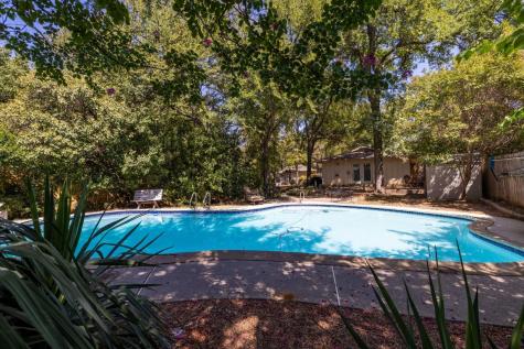620 Melbourne Court Hurst TX 76053
