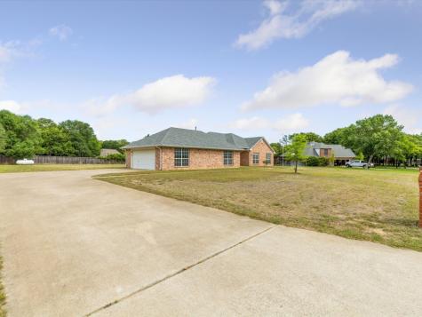 225 Lakeside Oaks Circle Lakeside TX 76135