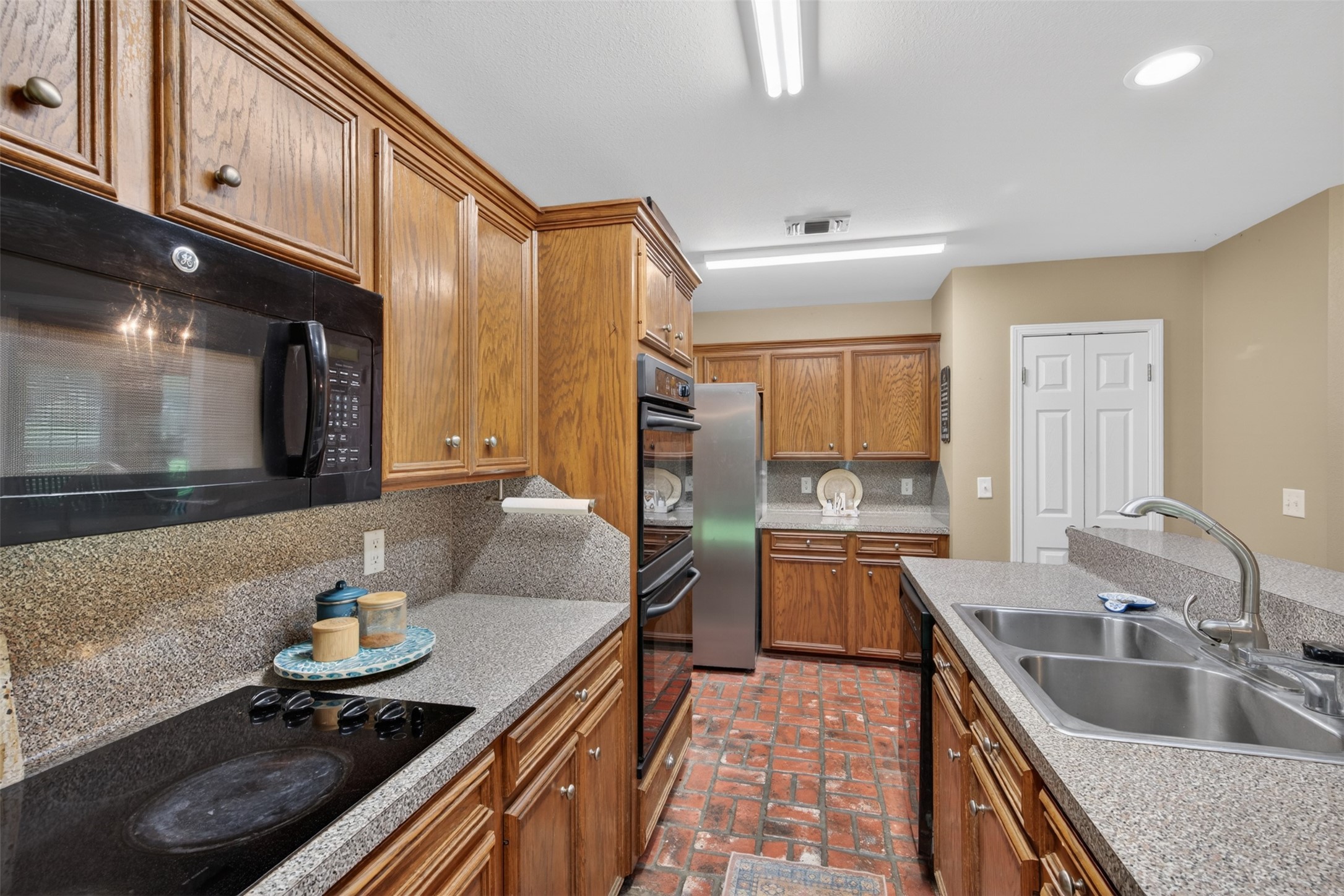 8695 Shane Lane Keithville LA 71047