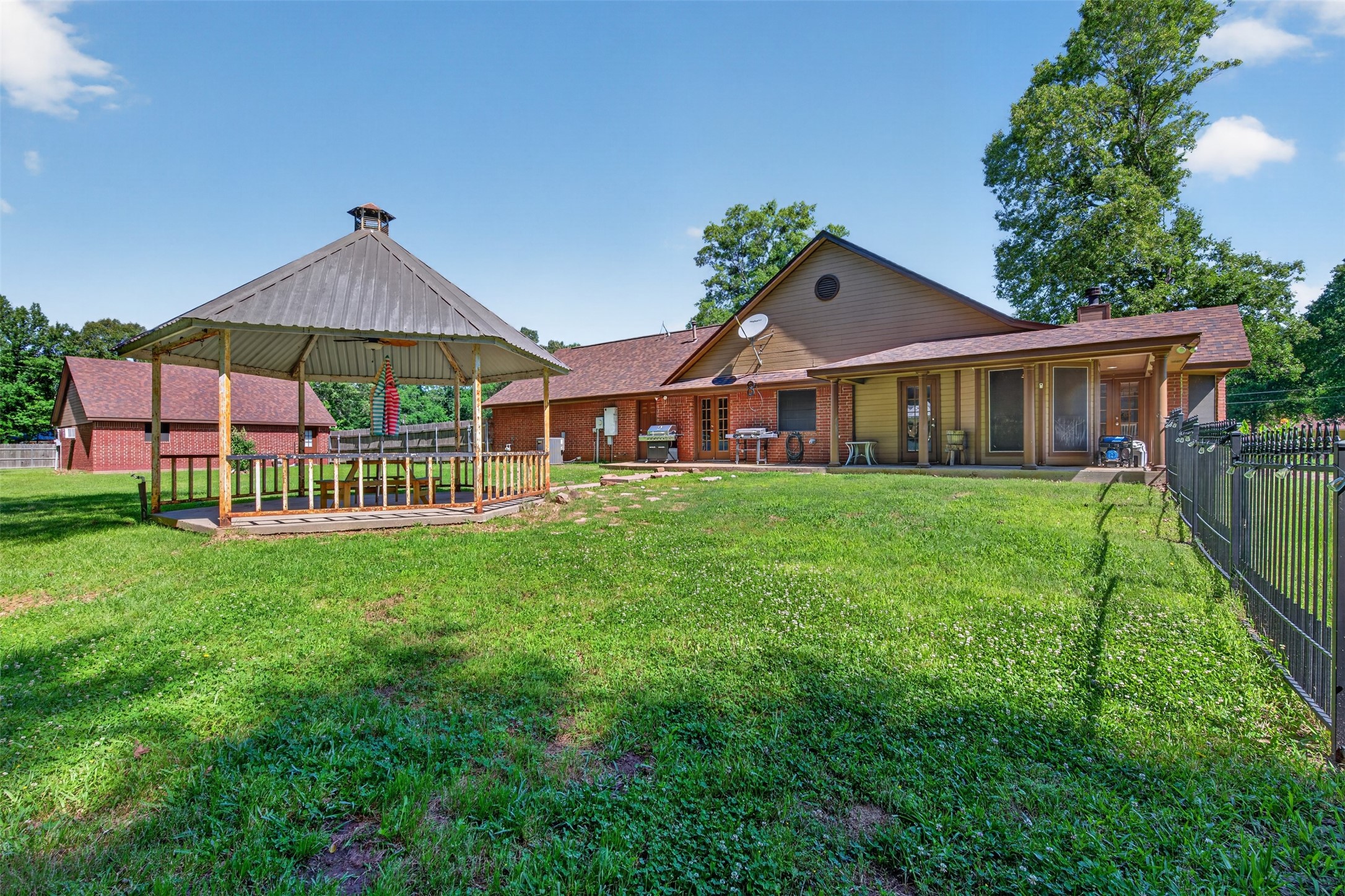 8695 Shane Lane Keithville LA 71047