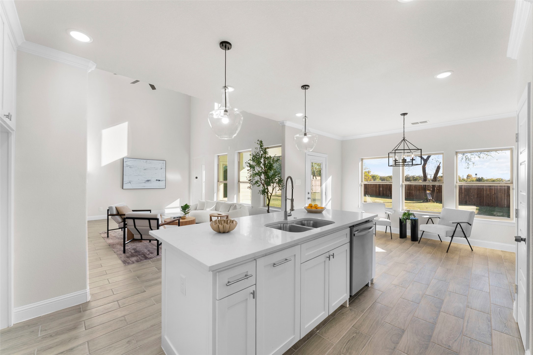 1904 Pembroke Street Irving TX 75060