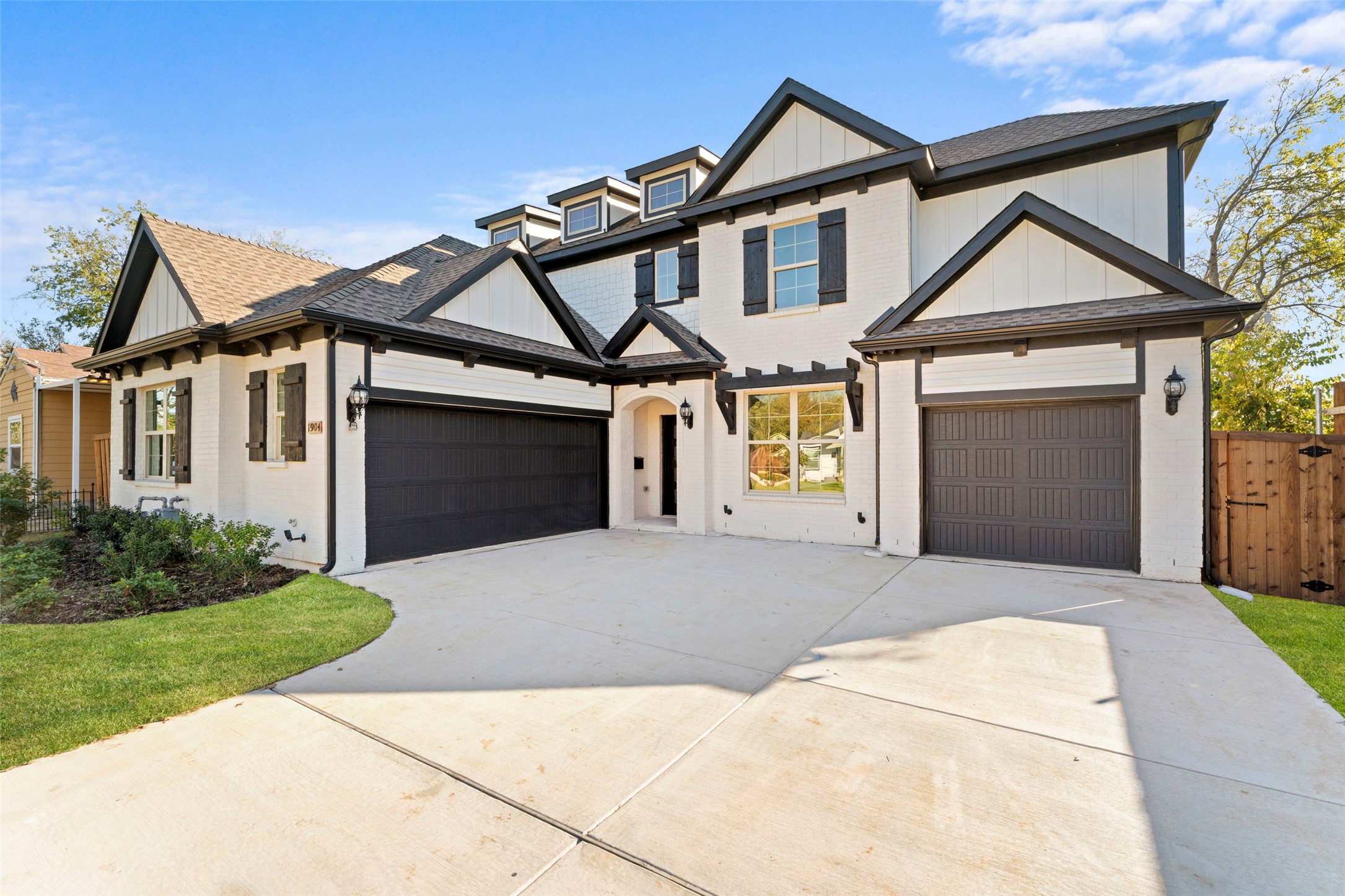 1904 Pembroke Street Irving TX 75060