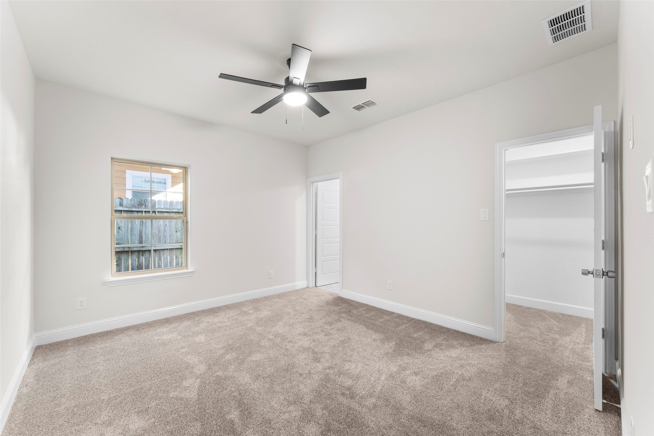 1904 Pembroke Street Irving TX 75060