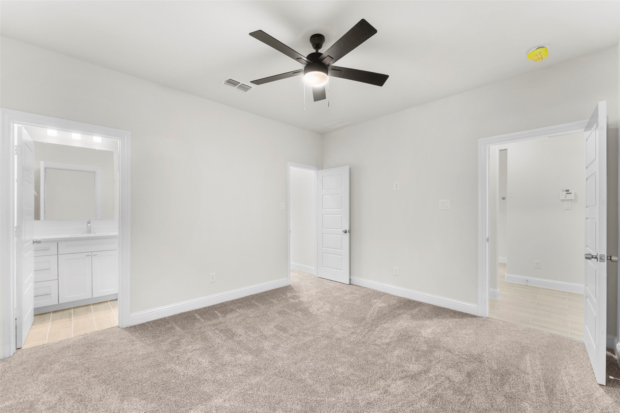 1904 Pembroke Street Irving TX 75060