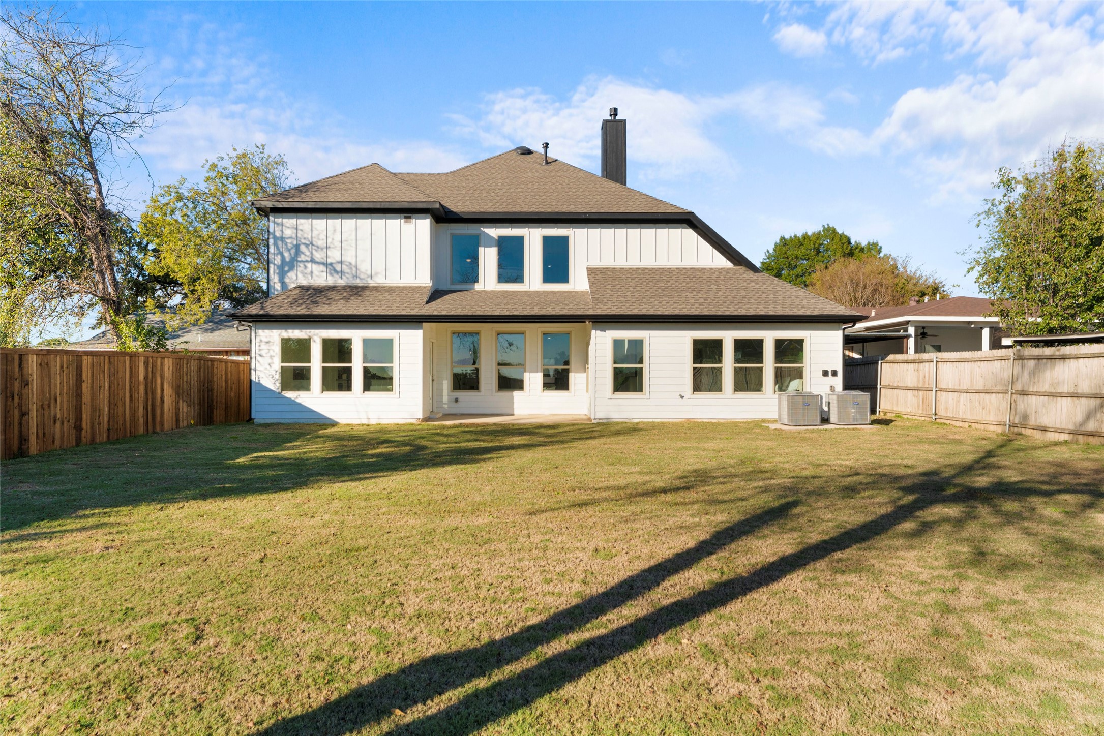 1904 Pembroke Street Irving TX 75060