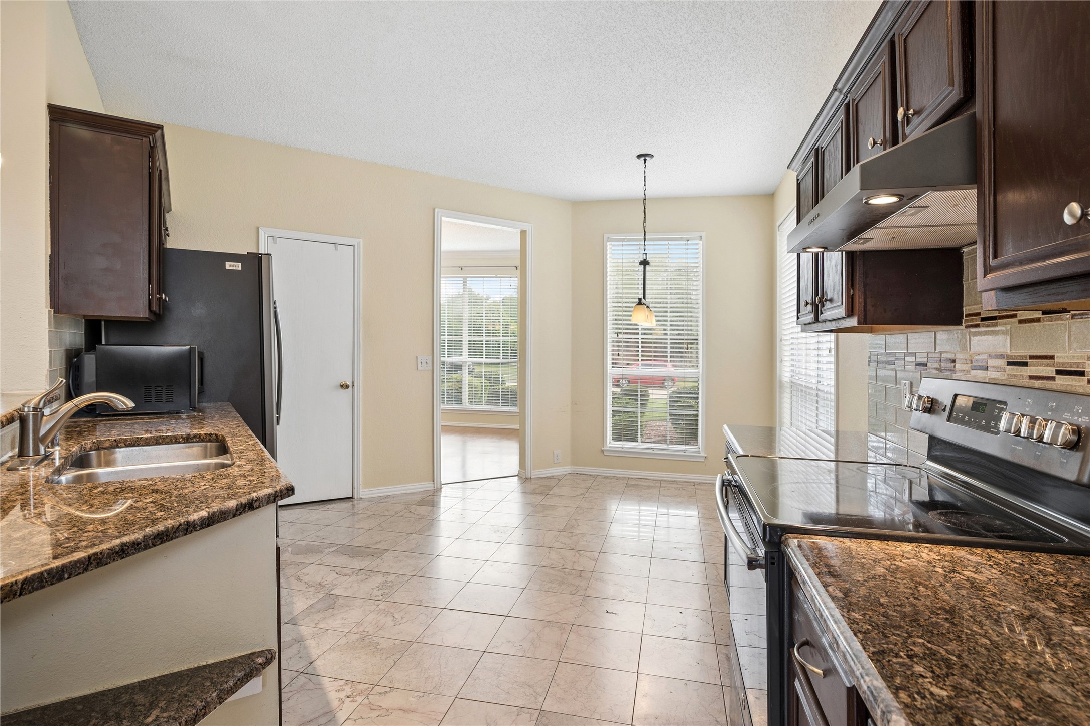 1205 Farmoor Court Allen TX 75002