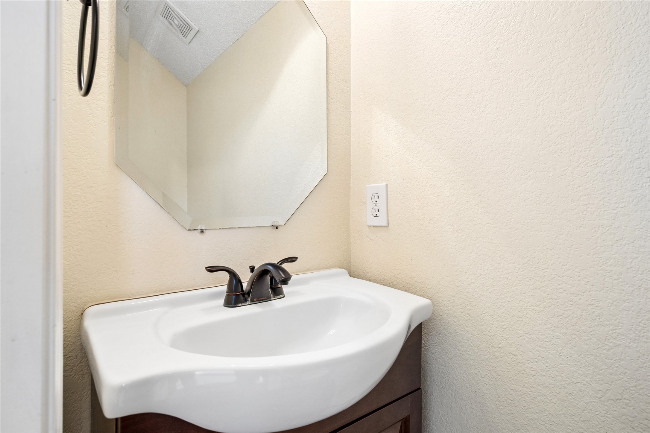 1205 Farmoor Court Allen TX 75002