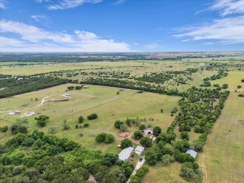 173 County Road 3465 Clifton TX 76634