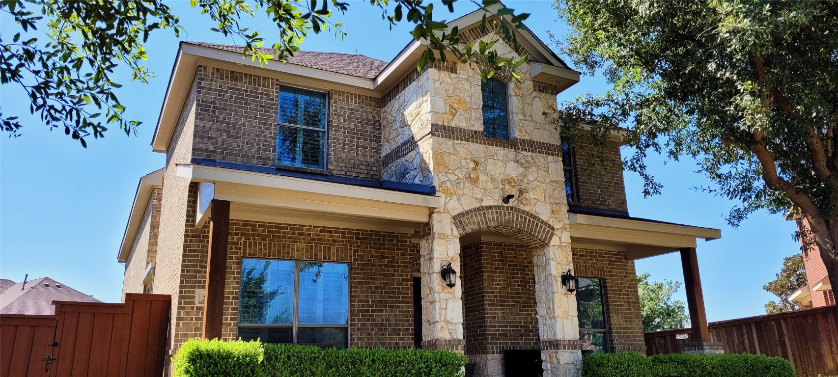 2939 Fontana Grand Prairie TX 75054