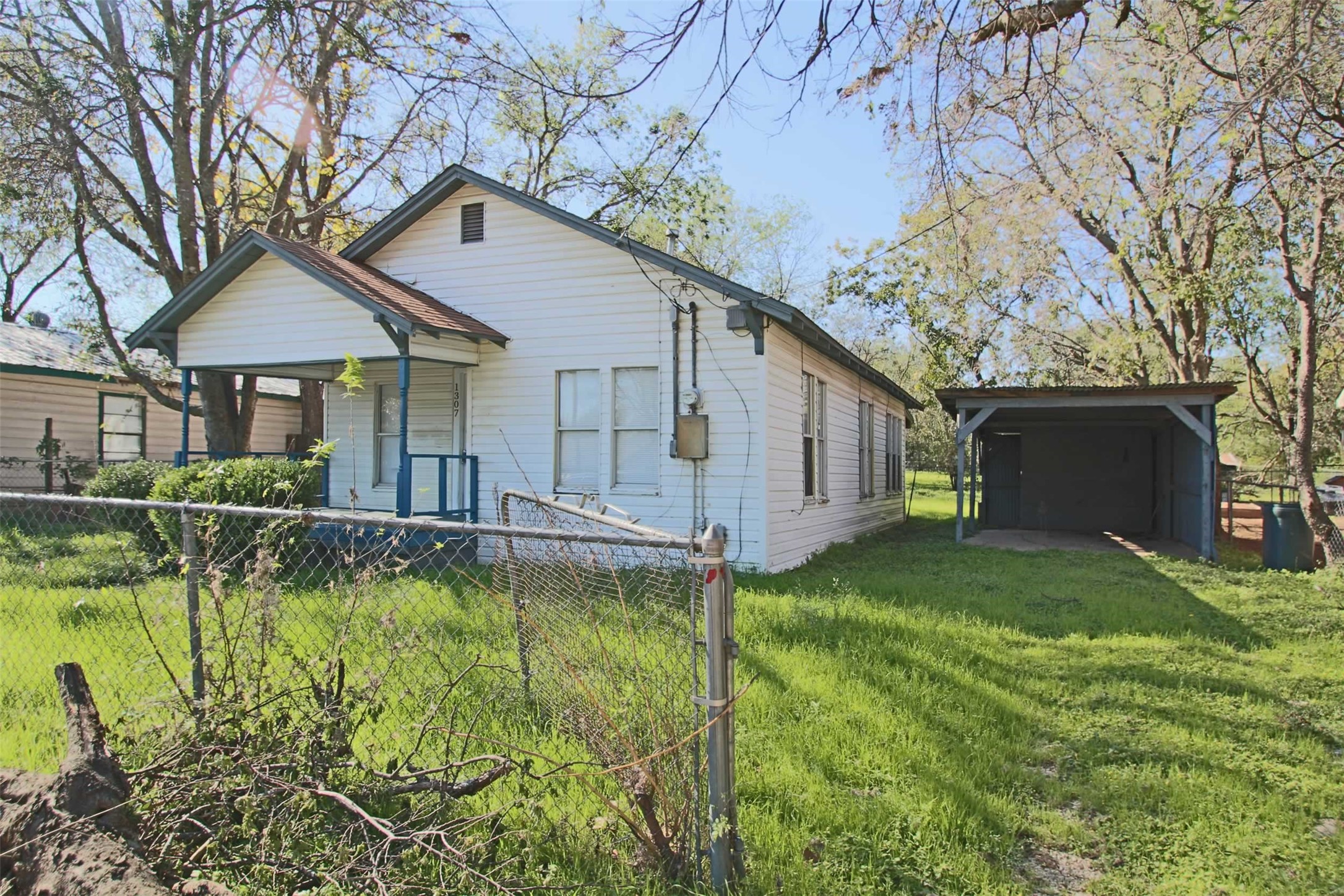 1307 Joslin Street Cleburne TX 76033