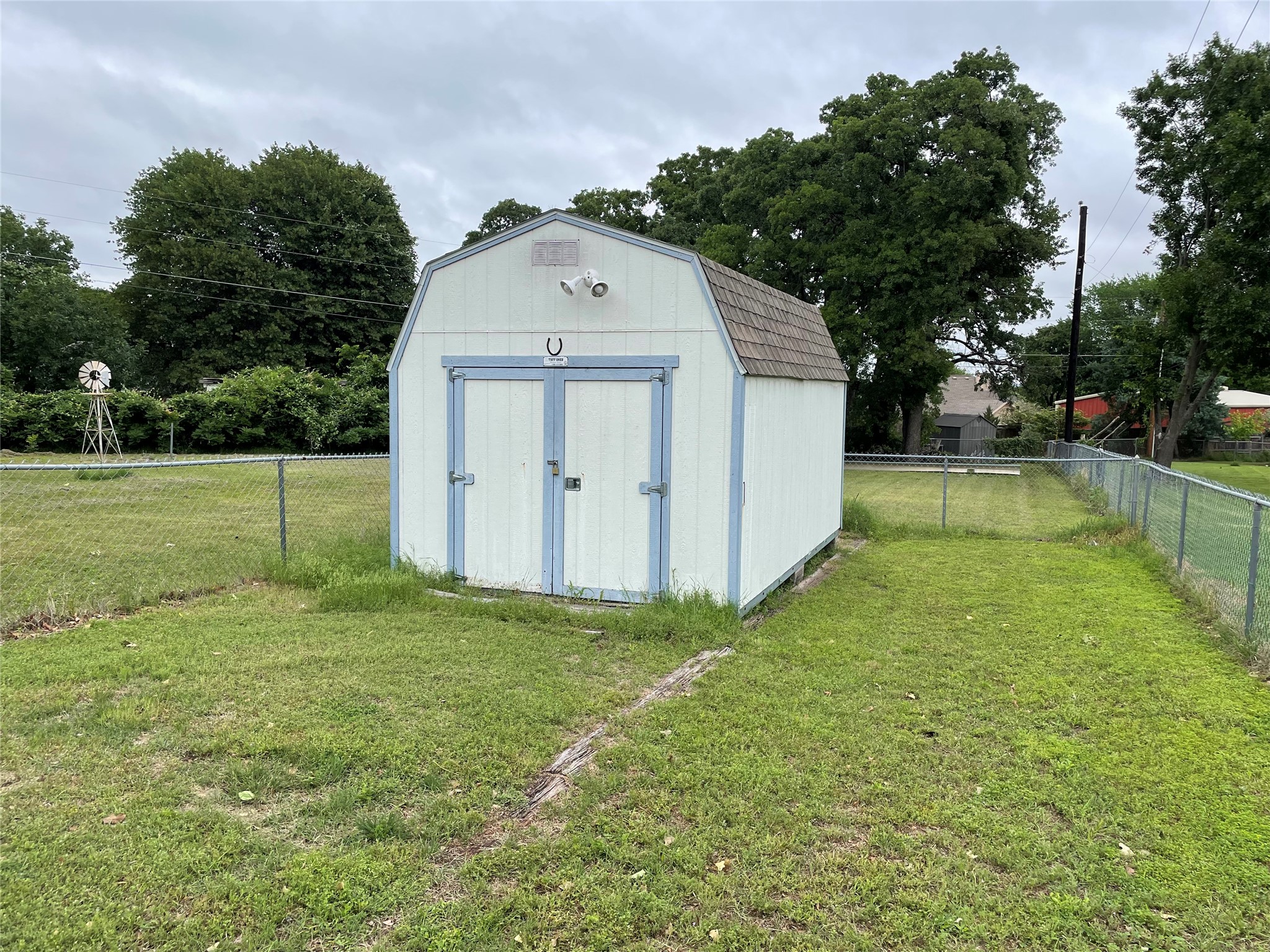 917 Wayne Trail Azle TX 76020