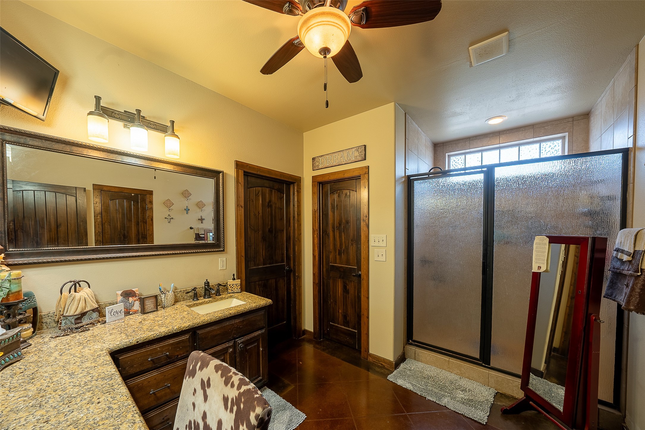 1114 County Road 1512 Jacksonville TX 75766