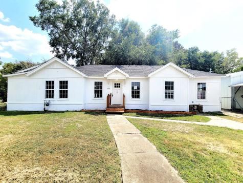 430 E 12th Street Bonham TX 75418