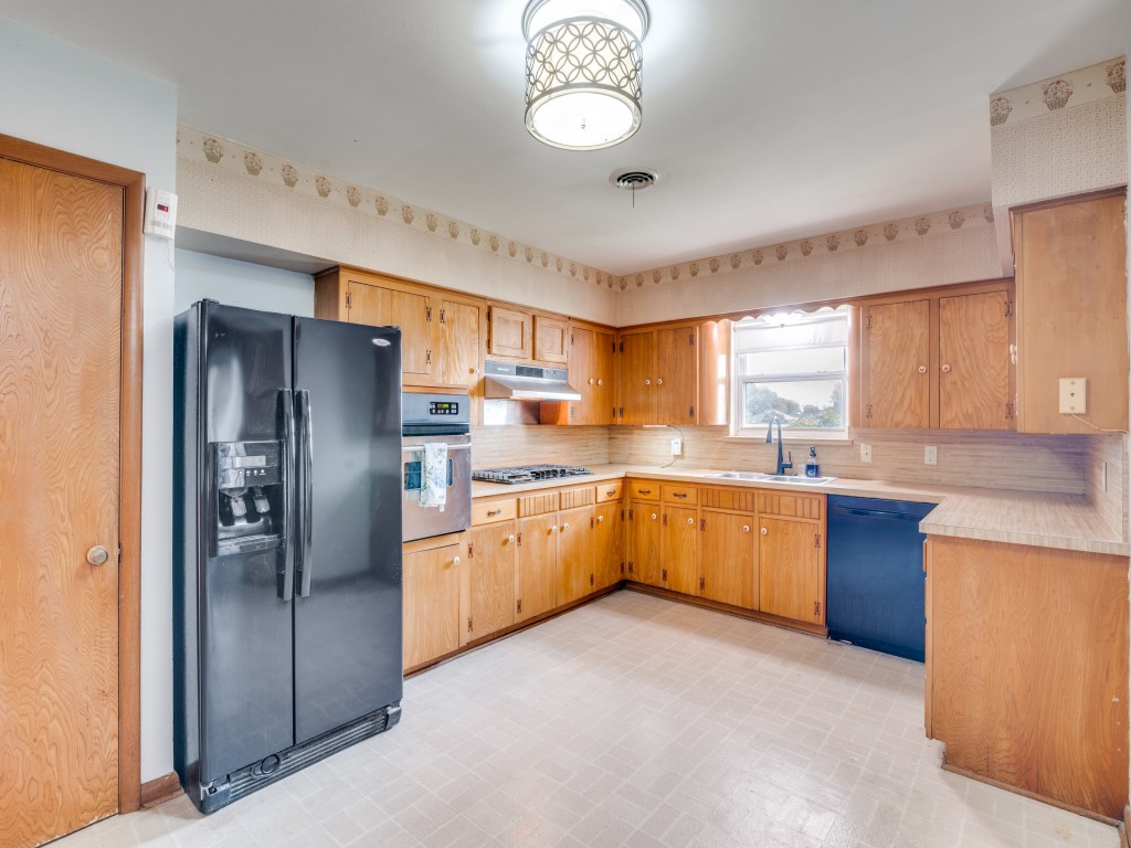 1818 N Place Plano TX 75074