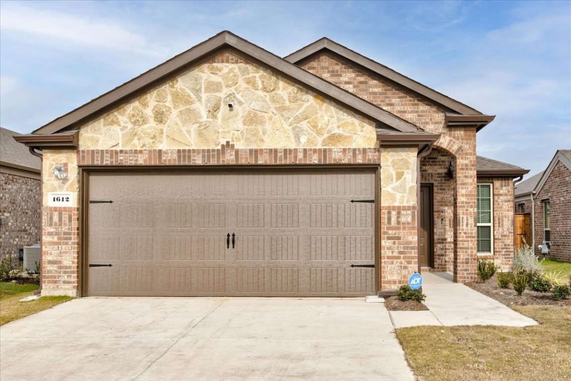 1612 Massey Lane Mckinney TX 75071
