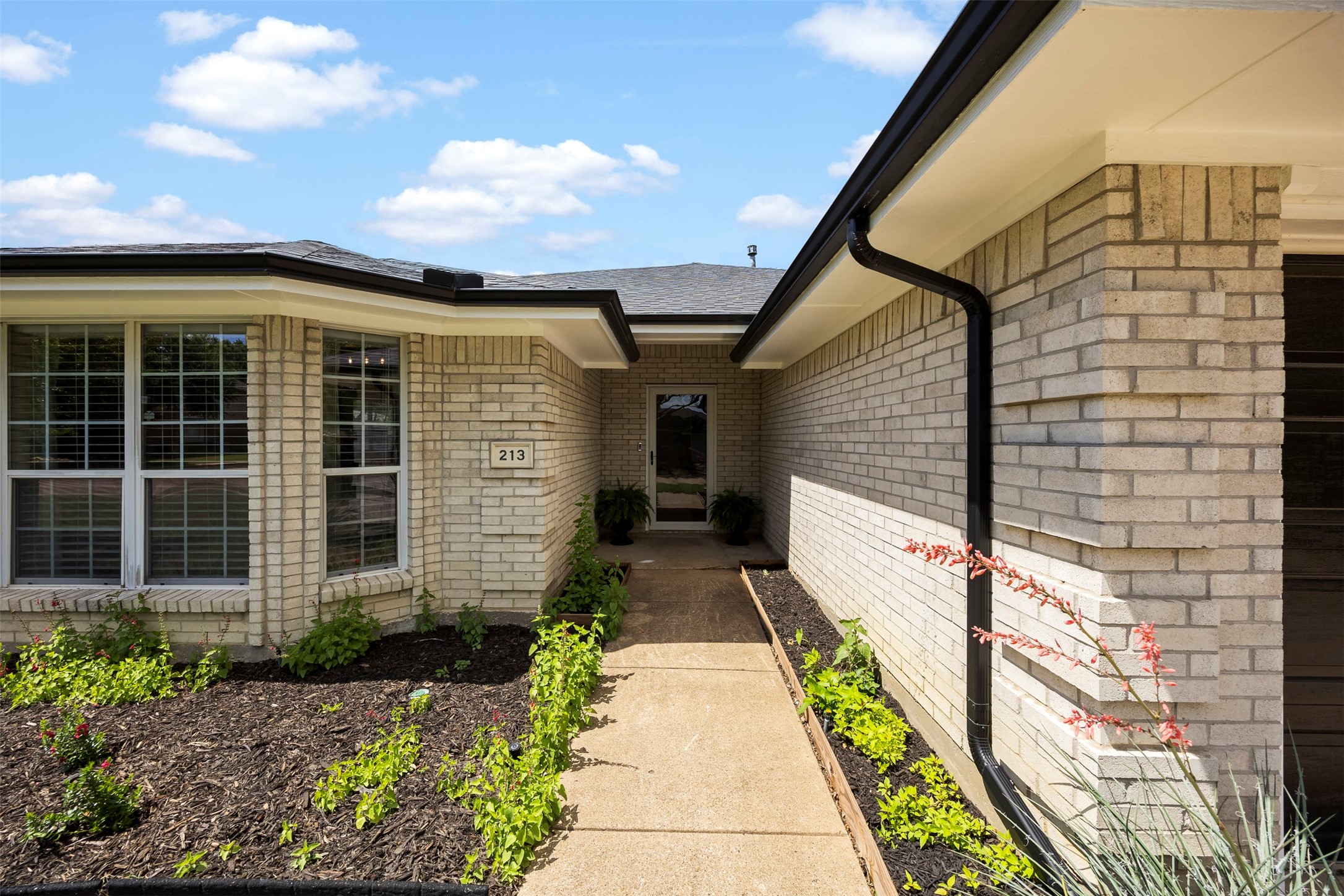 213 Jacob Court Glenn Heights TX 75154