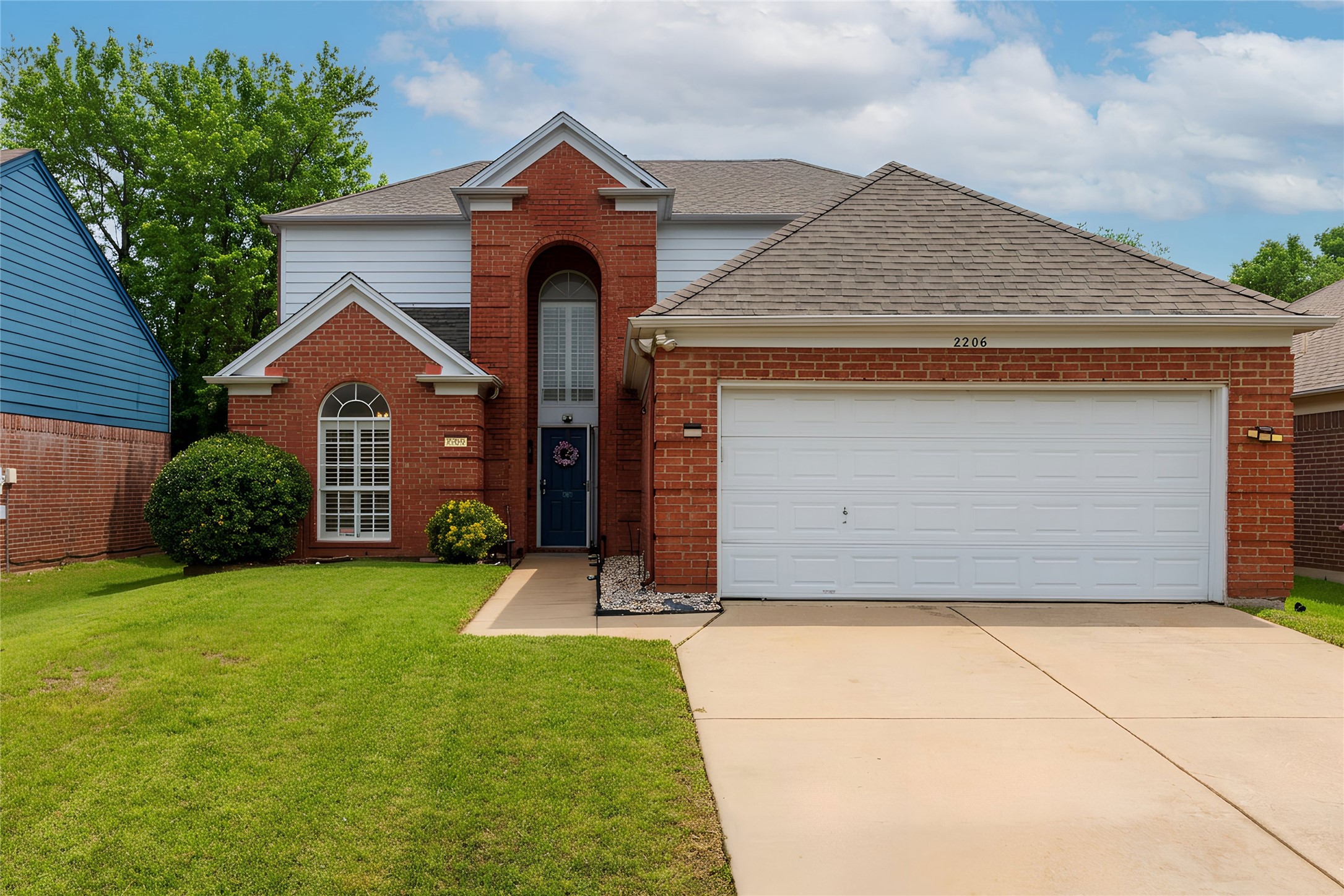 2206 Arbor Chase Circle Arlington TX 76011