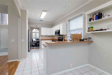 2206 Arbor Chase Circle Arlington TX 76011
