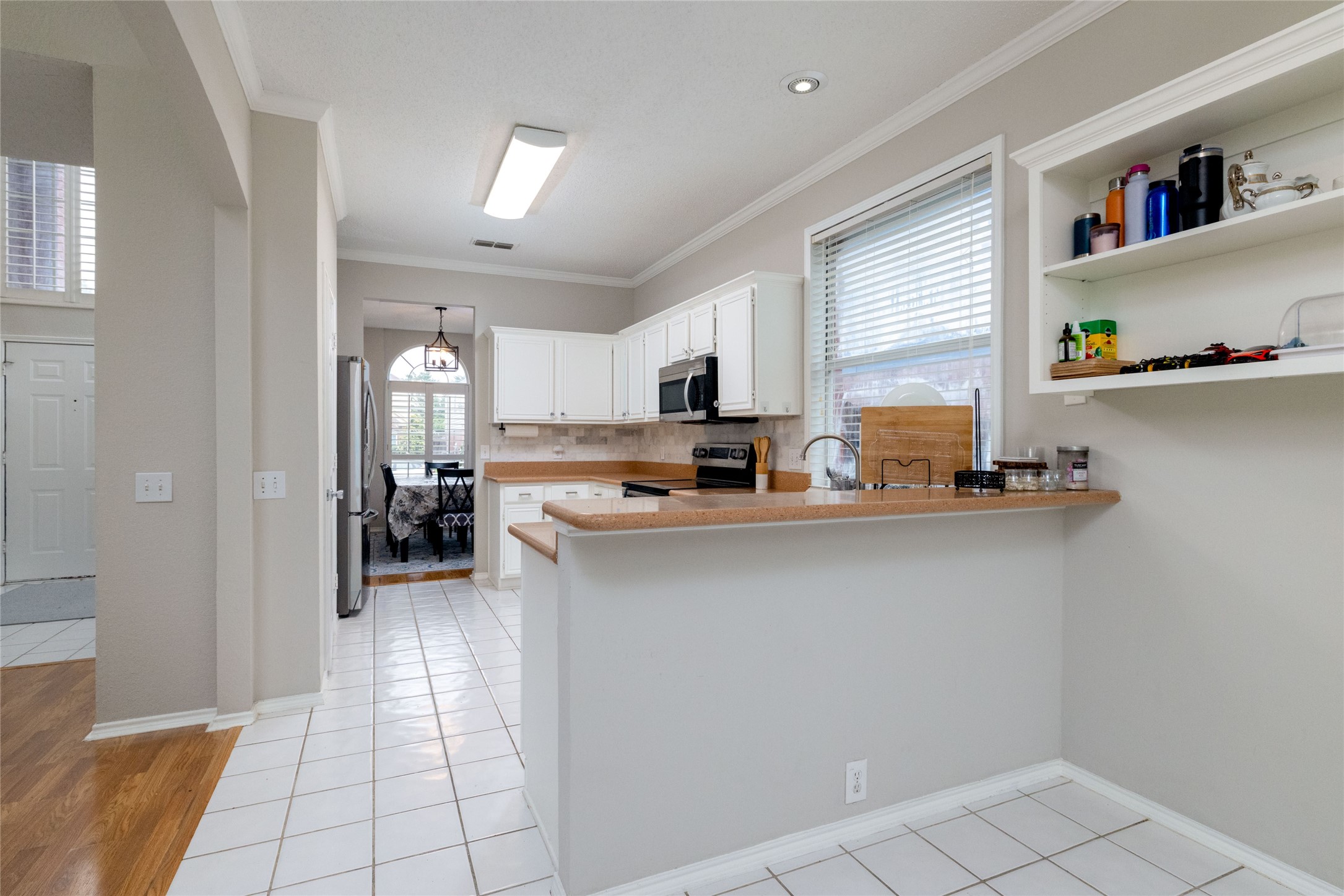 2206 Arbor Chase Circle Arlington TX 76011