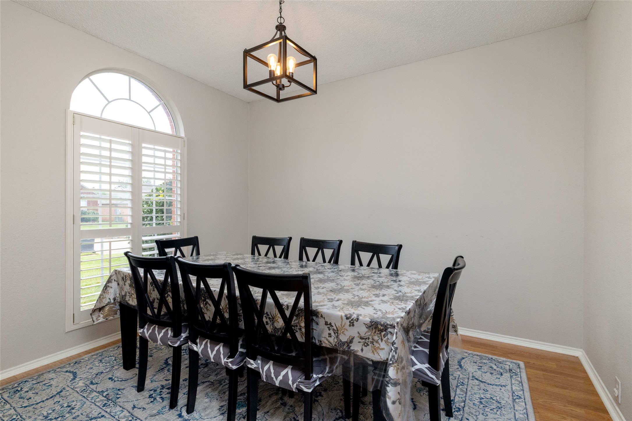 2206 Arbor Chase Circle Arlington TX 76011