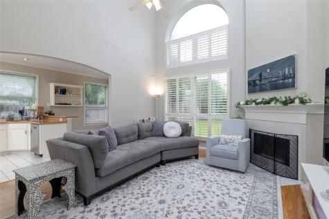 2206 Arbor Chase Circle Arlington TX 76011