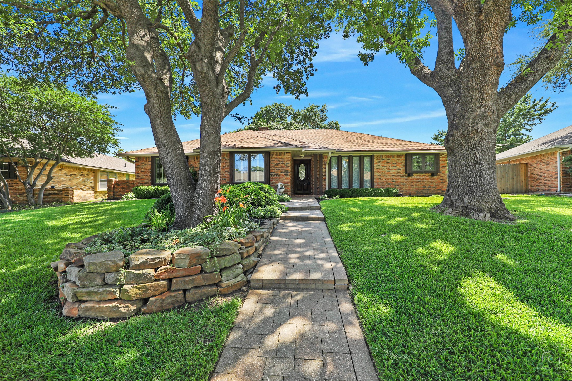 1904 Middle Glen Drive Carrollton TX 75007