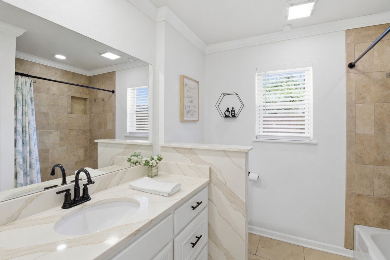 2250 Peavy Circle Dallas TX 75228