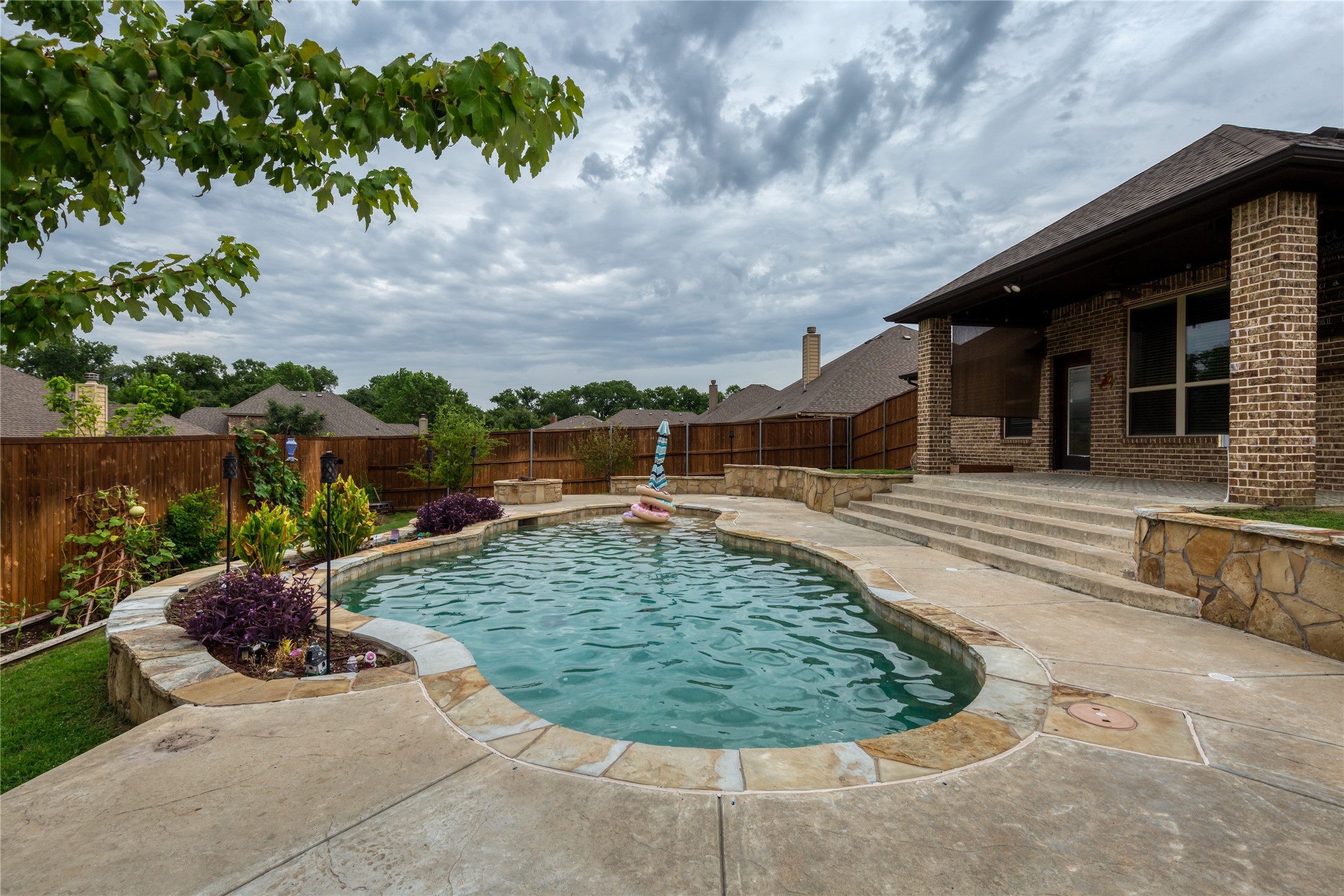 101 Venado Court Azle TX 76020