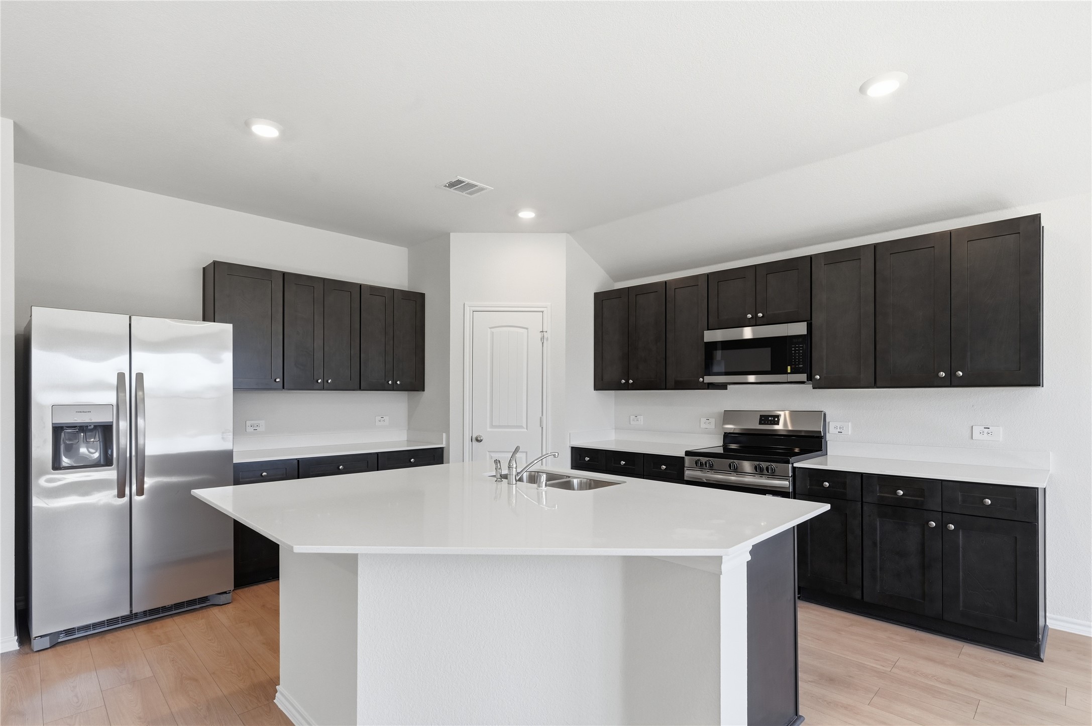 1905 Reveille Way Terrell TX 75160