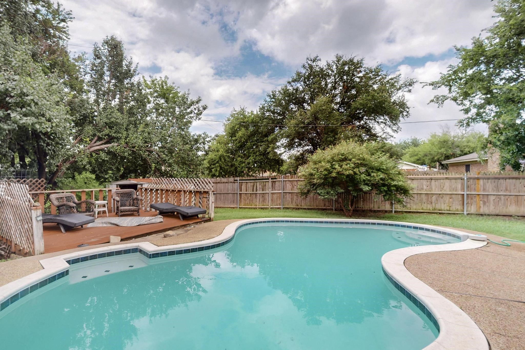 1041 Mckinley Street Benbrook TX 76126