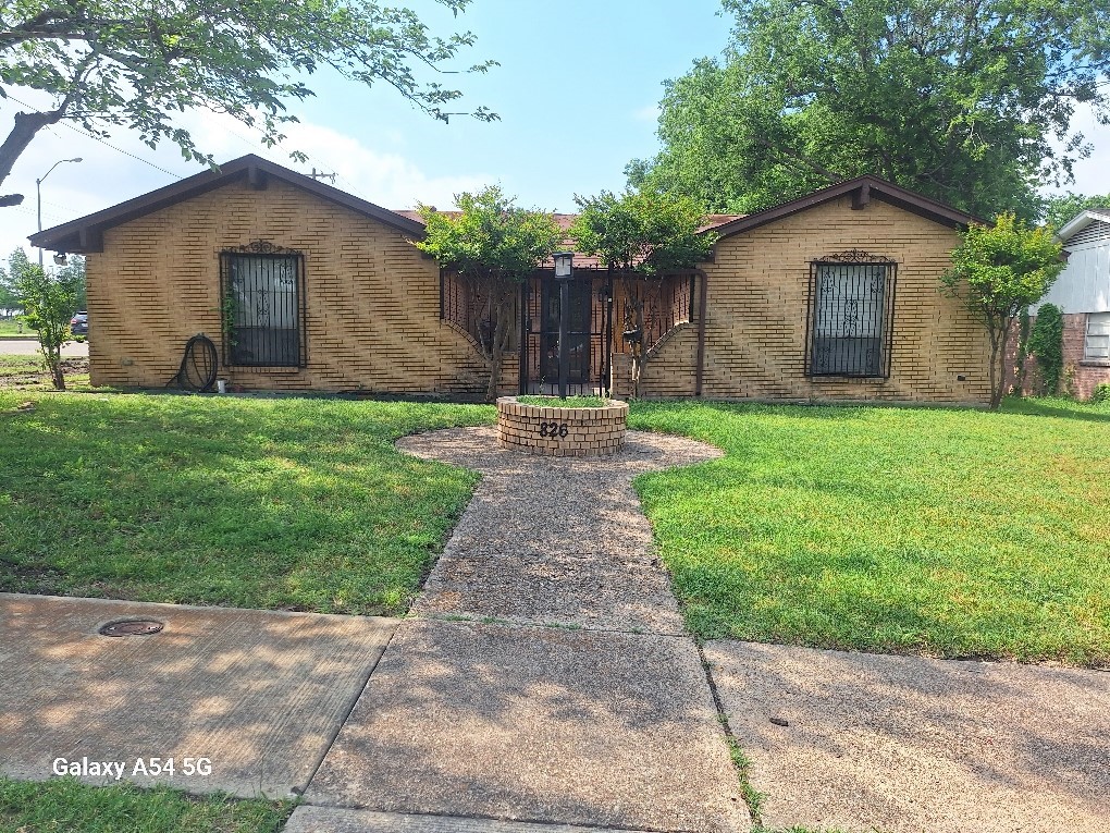 826 E Center Street Duncanville TX 75116