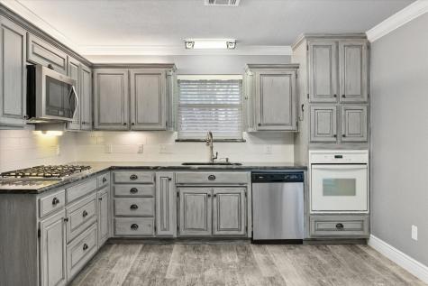 303/305 Cecile Court Arlington TX 76013