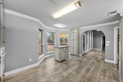 303/305 Cecile Court Arlington TX 76013