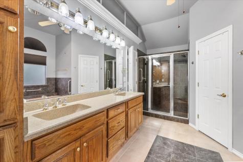 303/305 Cecile Court Arlington TX 76013