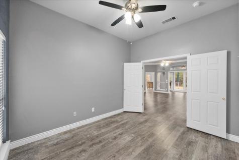 303/305 Cecile Court Arlington TX 76013