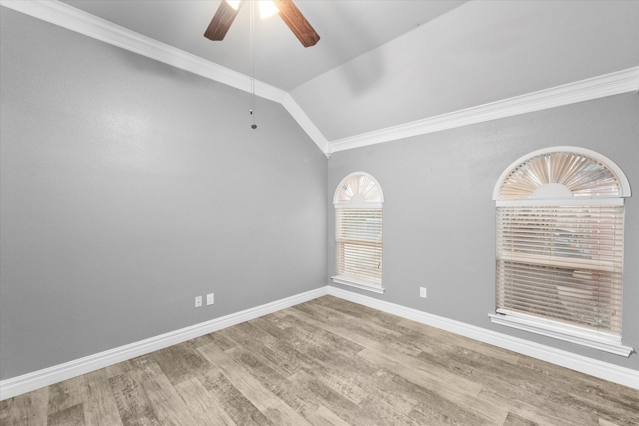 303/305 Cecile Court Arlington TX 76013