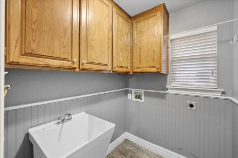 303/305 Cecile Court Arlington TX 76013