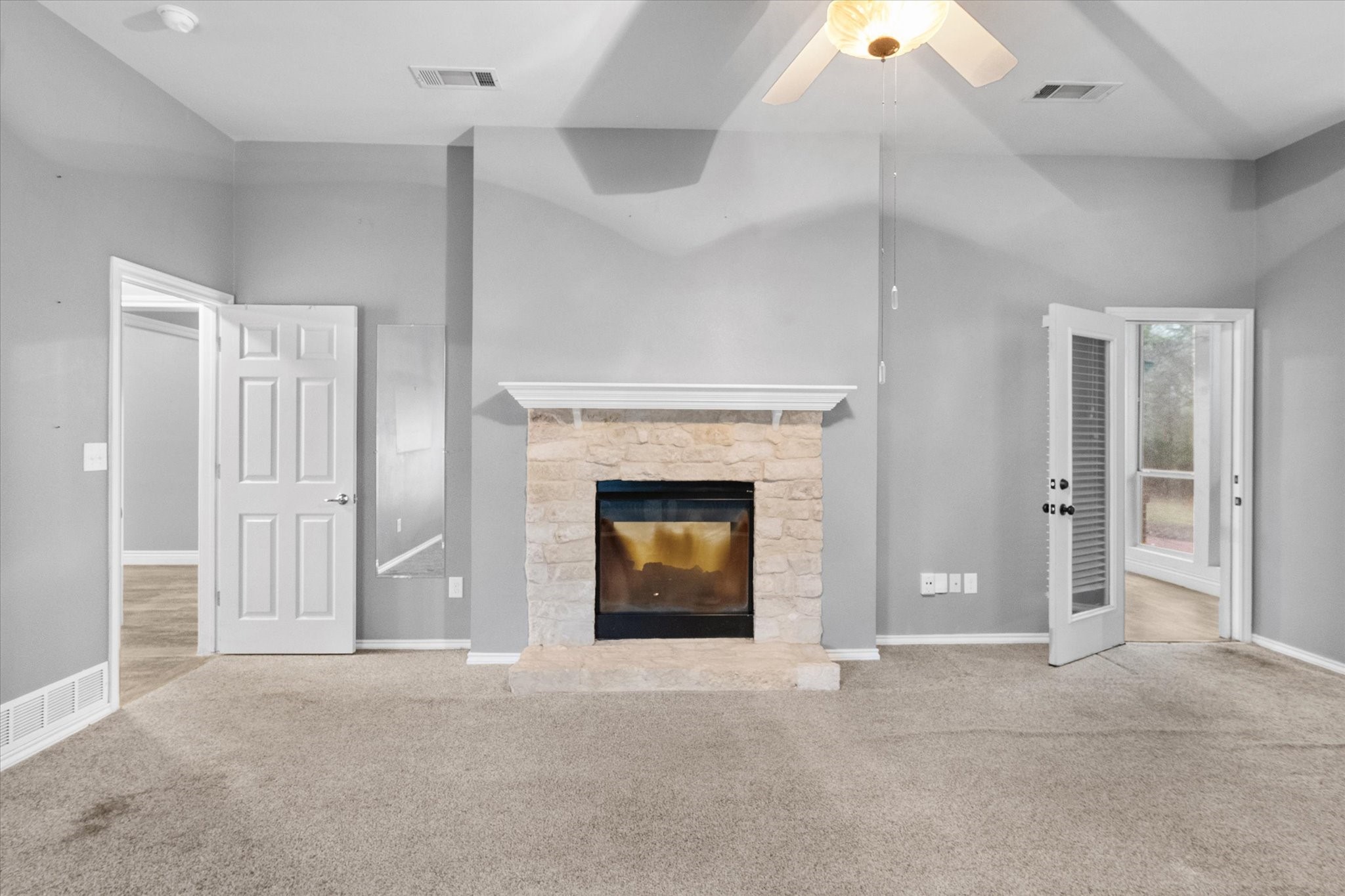 303/305 Cecile Court Arlington TX 76013