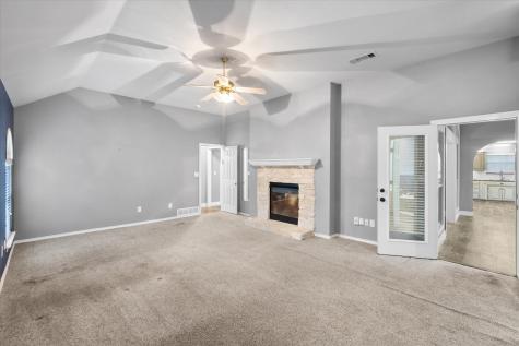 303/305 Cecile Court Arlington TX 76013