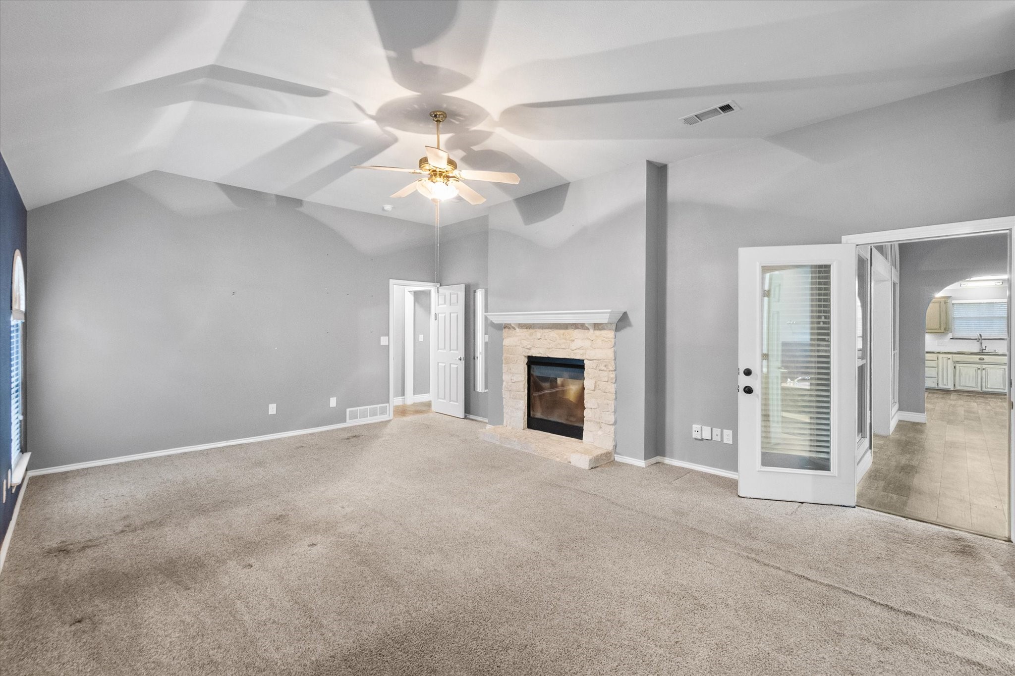 303/305 Cecile Court Arlington TX 76013
